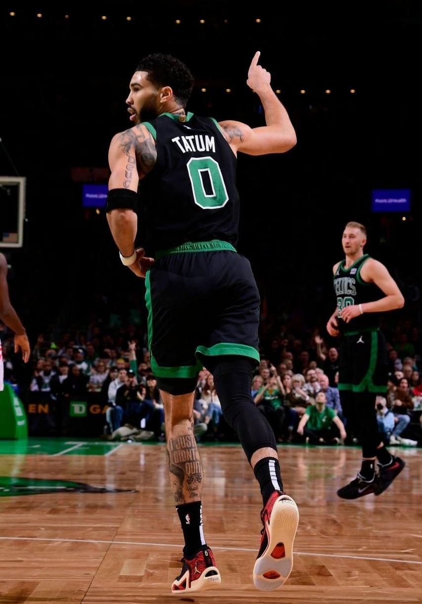 塔图姆迎来三赛季高光表现，热火球迷沸腾！的简单介绍