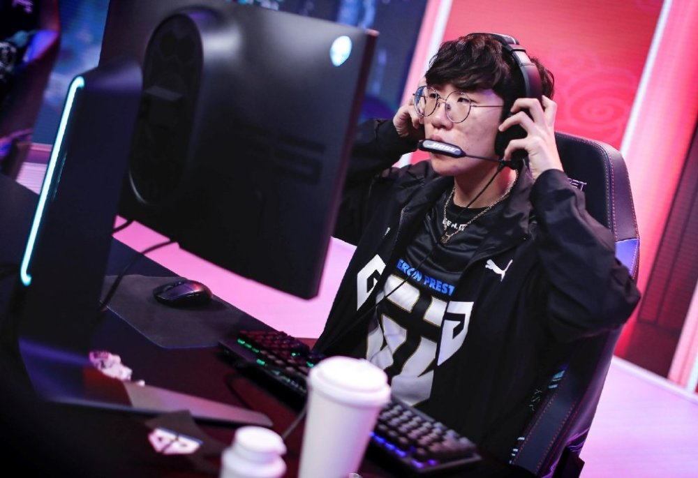 Rookie在DWG比赛中连败，回归赛场引发热议！的简单介绍